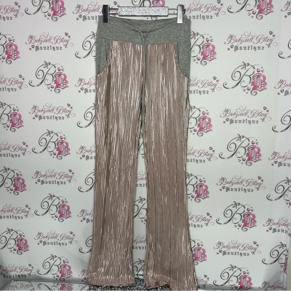 Shimmer pants blush rose gold shiny sparkly stretchy flare leg with grey waist - Picture 3 of 11